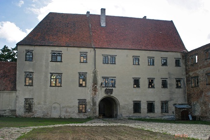 Zamek Siedlisko (20060815 0056)